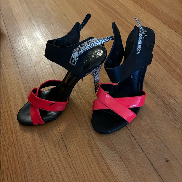 Ivanka Trump Shoes - Picture 1 of 8